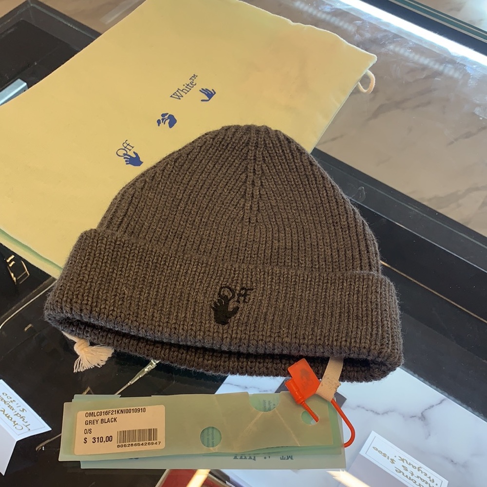Off-White Beanie (Grey)
